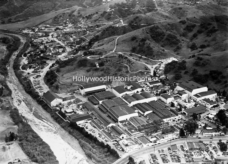 Universal 1947 WM.jpg